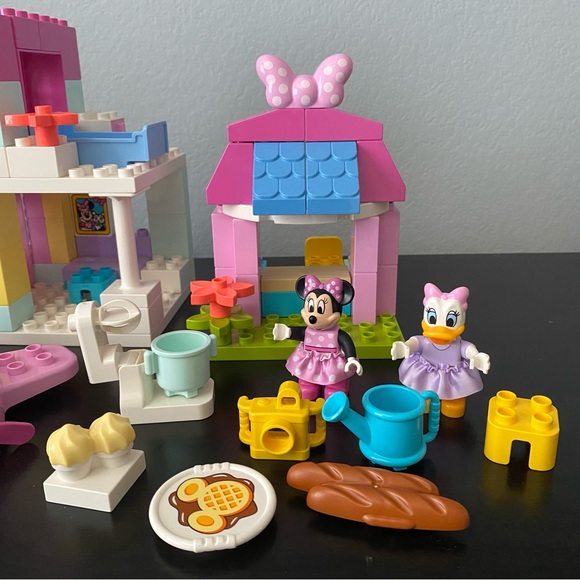 LEGO Duplo 10942 DISNEY Junior MINNIE'S HOUSE AND CAFE Daisy 75 pieces - Picture 3 of 16